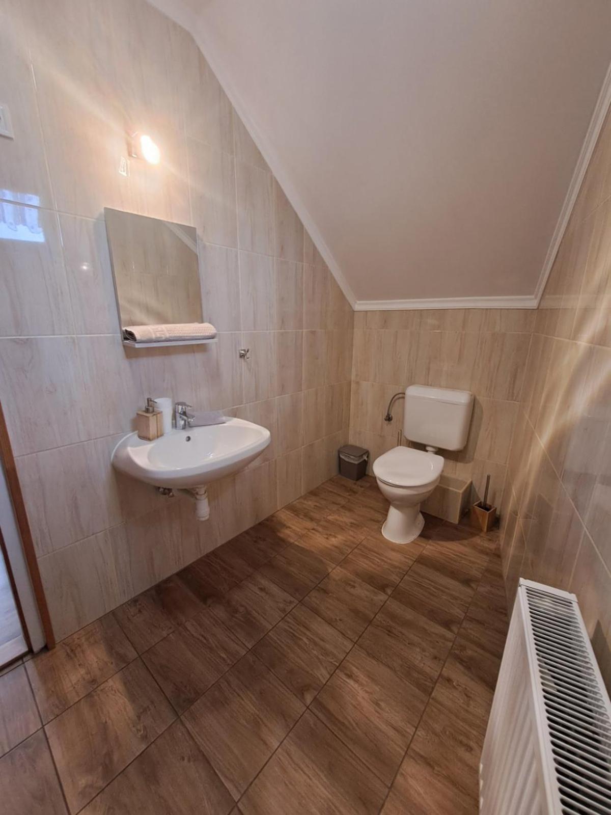 Berta Panzio Bed and Breakfast Hajdúszoboszló Δωμάτιο φωτογραφία